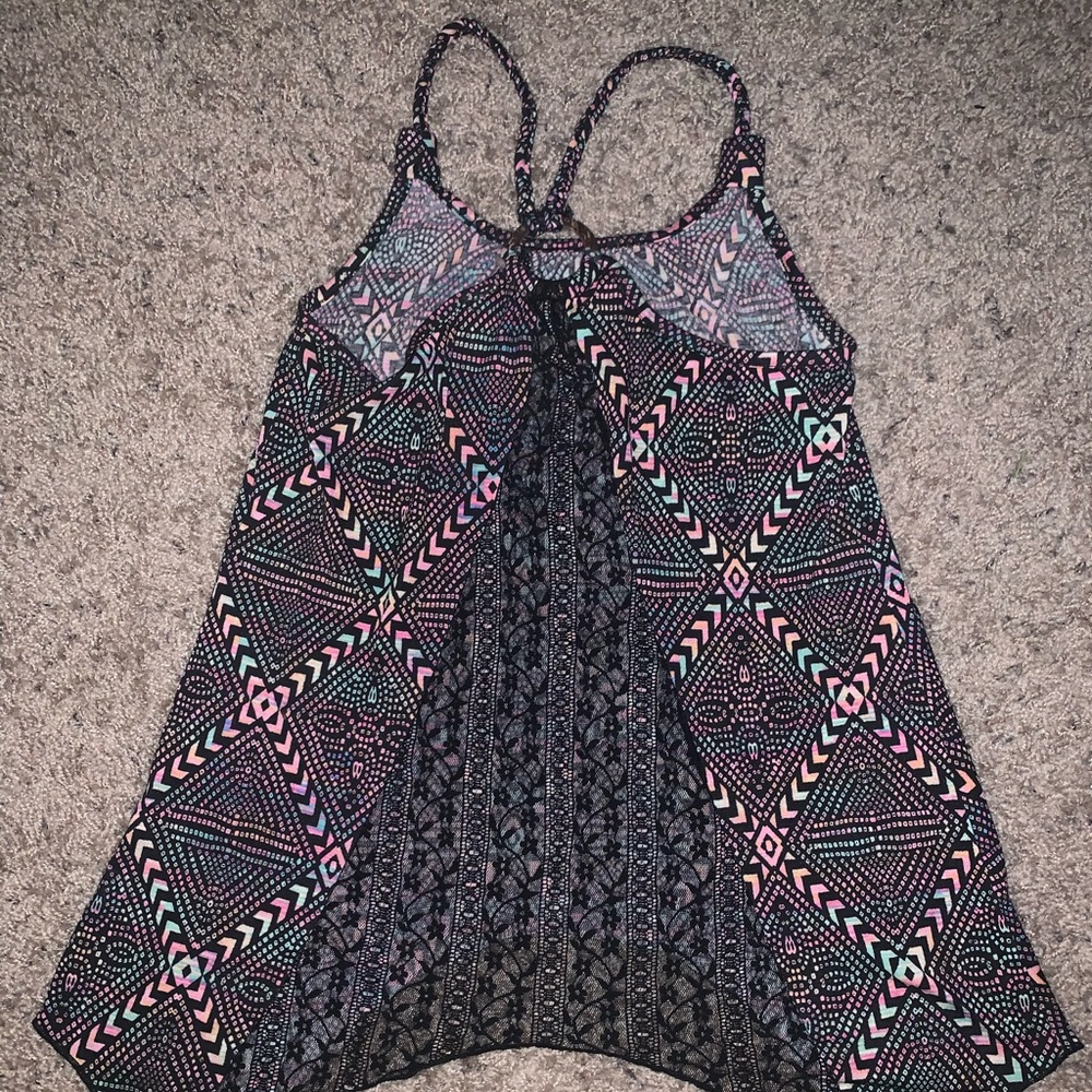 Colorful tank - Picture 2 of 3